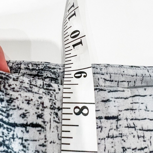 Alo Tech Lift Leggings - Picture 12 of 12